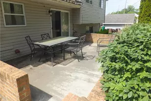 4641 E Lake Rd, Sheffield Lake, OH 44054 - Photo 14