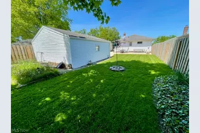 28634 Forest Road, Willowick, OH 44095 - Photo 8