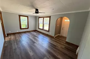 8428 Nowlen St, Mentor, OH 44060 - Photo 2