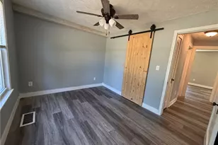 8428 Nowlen St, Mentor, OH 44060 - Photo 6