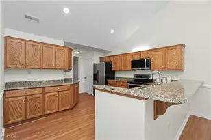 1302 Bridgewater Way N, Mansfield, OH 44906 - Photo 10
