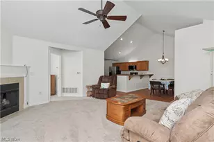 1302 Bridgewater Way N, Mansfield, OH 44906 - Photo 8