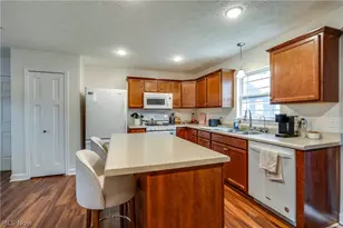 3593 Portage Point Blvd, Akron, OH 44319 - Photo 14