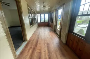 912 N 8th St, Cambridge, OH 43725 - Photo 2