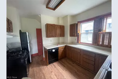 912 N 8th Street, Cambridge, OH 43725 - Photo 8