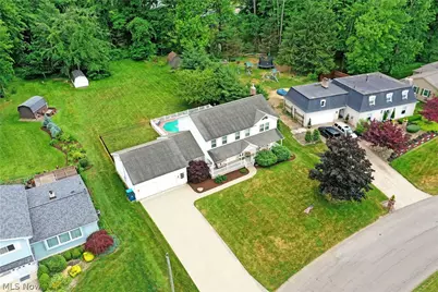 8930 Echo Lake Drive NE, Warren, OH 44484 - Photo 4