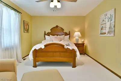 8930 Echo Lake Drive NE, Warren, OH 44484 - Photo 36