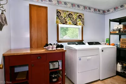 8930 Echo Lake Drive NE, Warren, OH 44484 - Photo 24