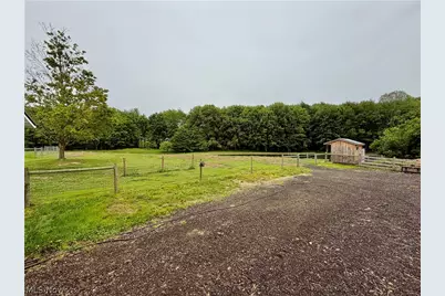 6852 Graham Road, Pierpont, OH 44082 - Photo 32
