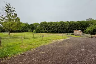 6852 Graham Rd, Pierpont, OH 44082 - Photo 32