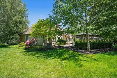 1250 Woodsview Drive, Akron, OH 44313 - Photo 4