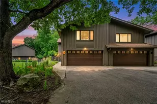 7444 Millrace Ln, Sagamore Hills, OH 44067 - Photo 2