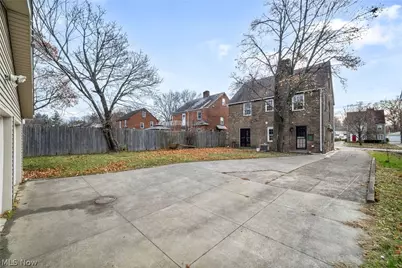 16809 Scottsdale Boulevard, Huber Heights, OH 44120 - Photo 4