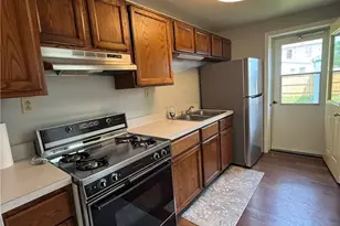 725 Perry St, Vermilion, OH 44089 - Photo 6