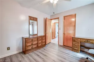 30104 Phillips Ave, Wickliffe, OH 44092 - Photo 14