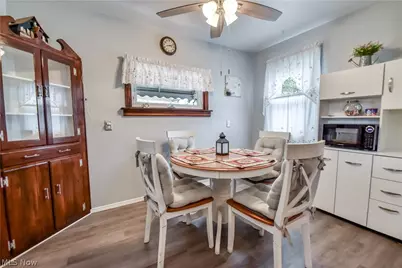 30104 Phillips Avenue, Wickliffe, OH 44092 - Photo 8