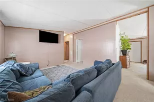 4534 Lake Road E, Geneva, OH 44041 - Photo 6