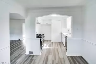 5410 Renwood Drive, Parma, OH 44129 - Photo 24