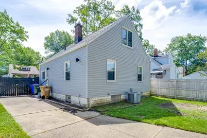 1930 18th Street, Cuyahoga Falls, OH 44223 - Photo 34