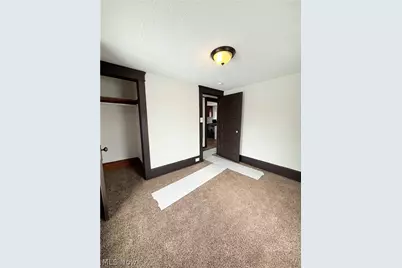 1433 Kenmore Boulevard, Akron, OH 44314 - Photo 4