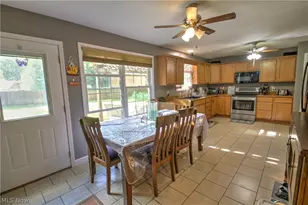 2157 Flame Lake Dr, Roaming Shores, OH 44084 - Photo 10