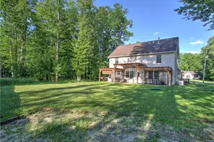 2157 Flame Lake Dr, Roaming Shores, OH 44084 - Photo 38