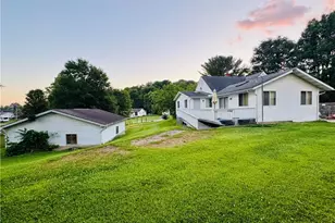 956 Braun Rd, Belpre, OH 45714 - Photo 6