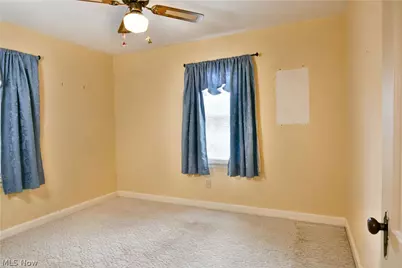 1406 Mazda Avenue NE, Warren, OH 44483 - Photo 16