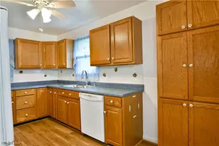 1406 Mazda Ave NE, Warren, OH 44483 - Photo 8