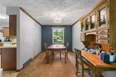7888 Fox Run Avenue NW, North Canton, OH 44720 - Photo 10