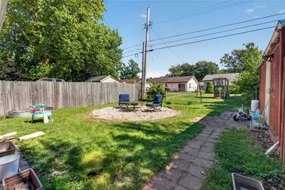 4272 Brockley Avenue, Sheffield Lake, OH 44054 - Photo 8