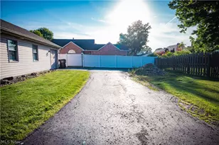 1852 Massachusetts Ave, Poland, OH 44514 - Photo 28