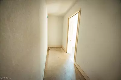 1852 Massachusetts Avenue #8, Poland, OH 44514 - Photo 22