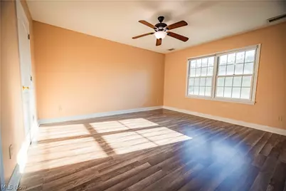 1852 Massachusetts Avenue #8, Poland, OH 44514 - Photo 14