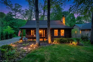 410 Apple Hill Dr N, Howard, OH 43028 - Photo 1