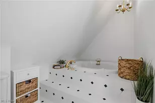2131 Mt Vernon Blvd NW, Canton, OH 44709 - Photo 24
