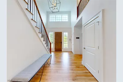 9830 Greenway Trail, Chagrin Falls, OH 44023 - Photo 6