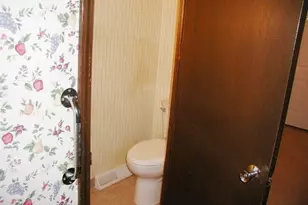 5610 Essex Dr, Green Hills, OH 44131 - Photo 14