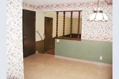 5610 Essex Drive, Green Hills, OH 44131 - Photo 12