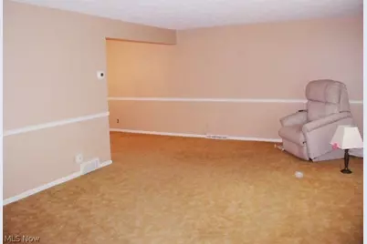 5610 Essex Drive, Green Hills, OH 44131 - Photo 18
