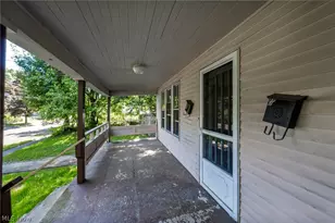 56 Vesper St, Akron, OH 44310 - Photo 4