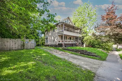 56 Vesper Street, Akron, OH 44310 - Photo 2