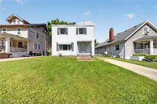 378 Hillwood Dr, Akron, OH 44320 - Photo 1