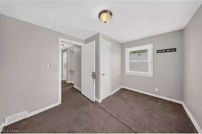 378 Hillwood Drive, Akron, OH 44320 - Photo 24