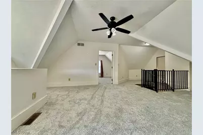 512 E Buchtel Avenue, Akron, OH 44304 - Photo 28