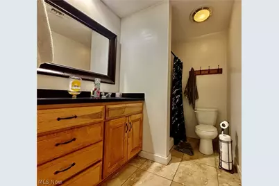 512 E Buchtel Avenue, Akron, OH 44304 - Photo 16