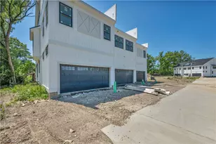 270 Cider Ml, Chardon, OH 44024 - Photo 6