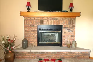 49 Executive Dr, Norwalk, OH 44857 - Photo 2