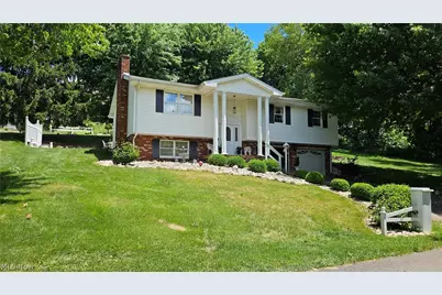 22 Orchard Drive, Martins Ferry, OH 43935 - Photo 2