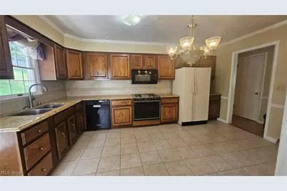 22 Orchard Drive, Martins Ferry, OH 43935 - Photo 10